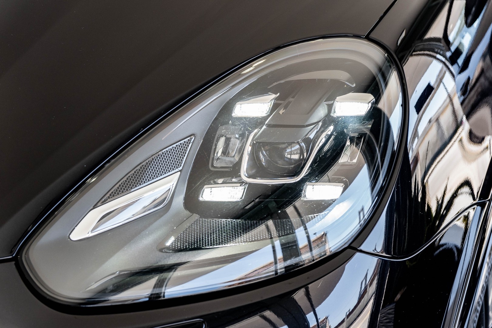 Porsche Cayenne GTS 2016