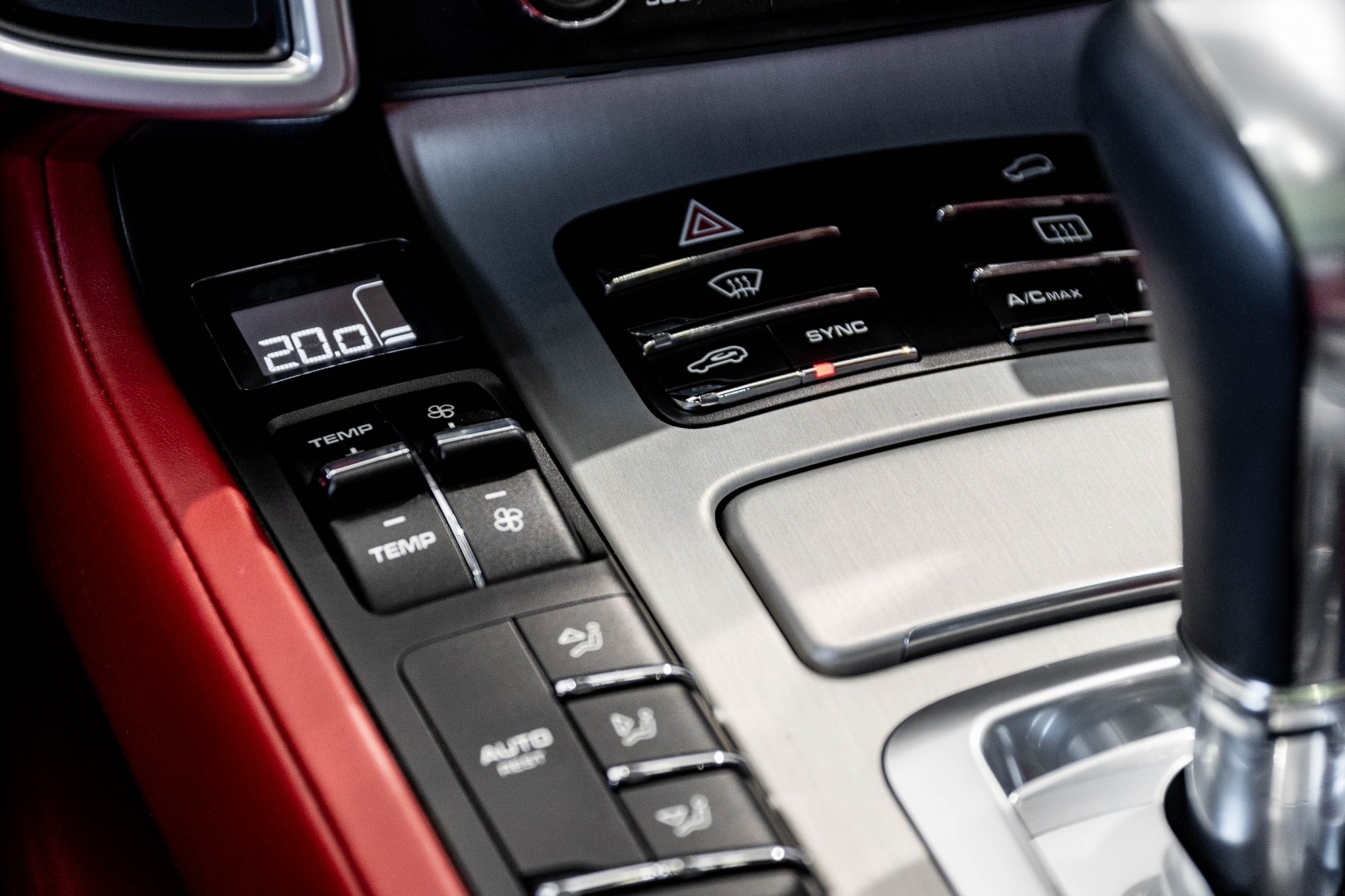 Porsche Cayenne GTS 2016