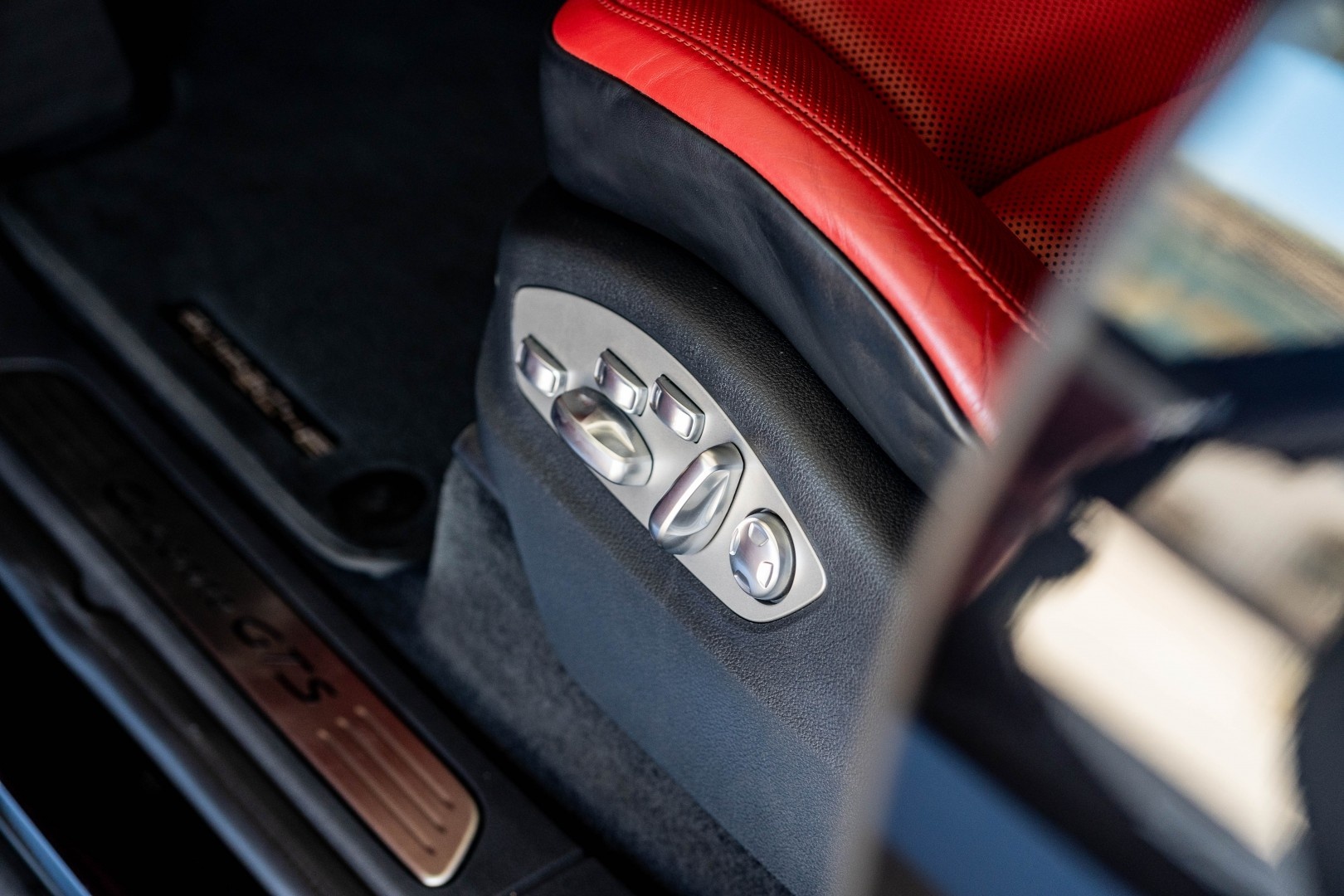 Porsche Cayenne GTS 2016