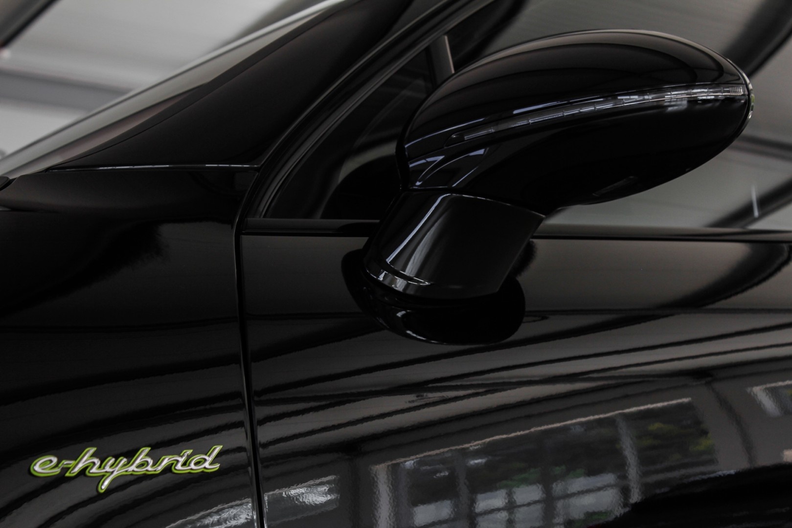 Porsche Cayenne S e-Hybrid Platinum Edition 2016