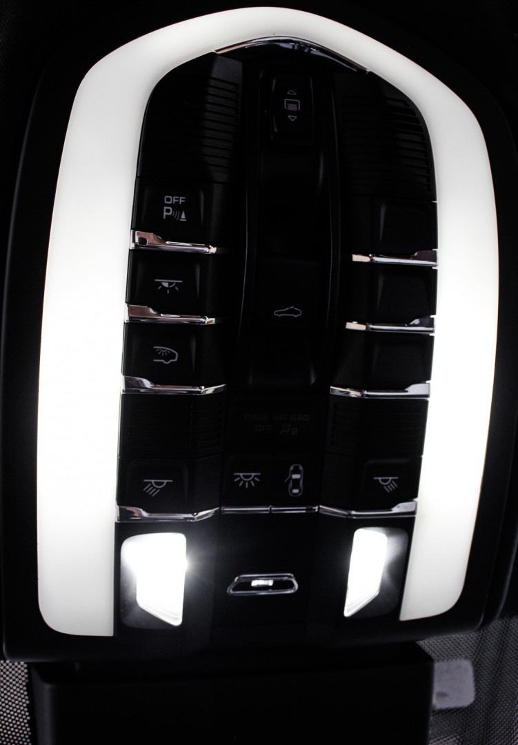 Porsche Cayenne S e-Hybrid Platinum Edition 2016