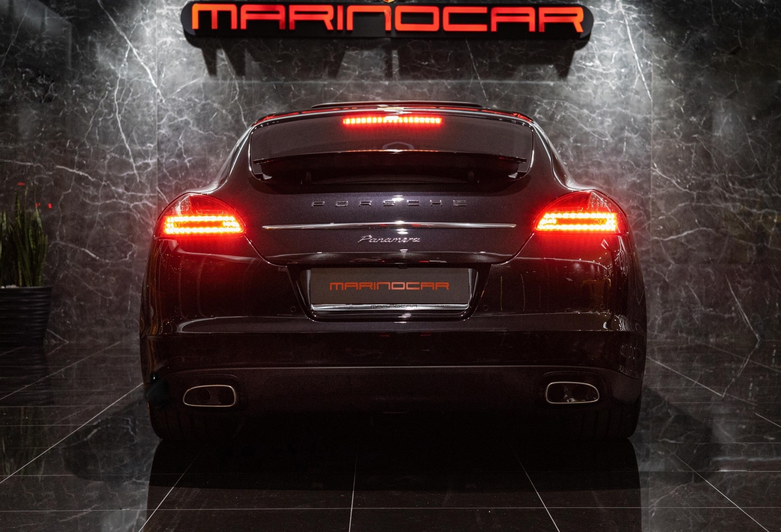 Porsche Panamera Diesel 2011