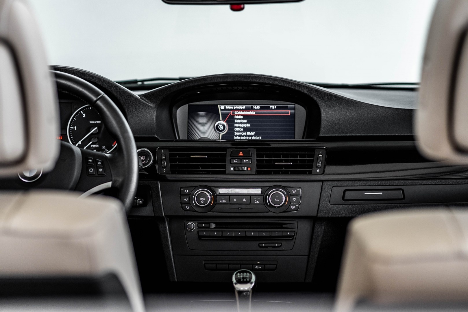 BMW 320 D 2010