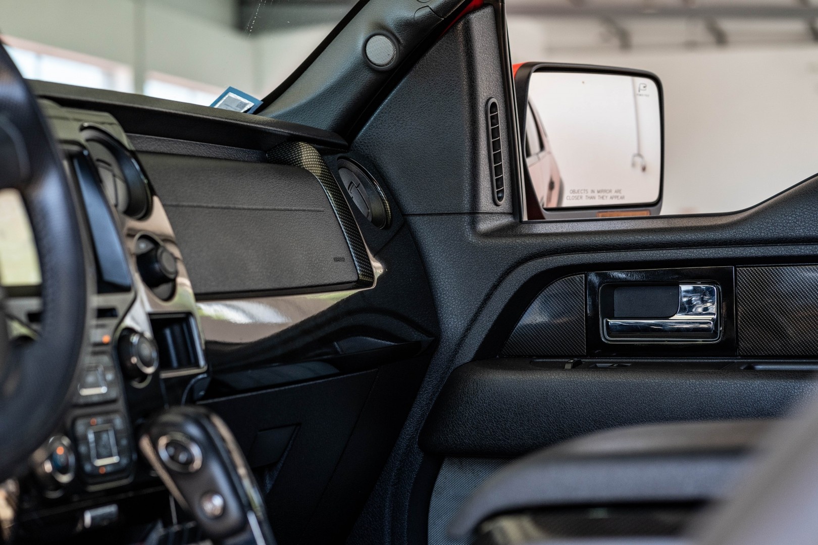 Ford F-150 SVT Raptor 2013