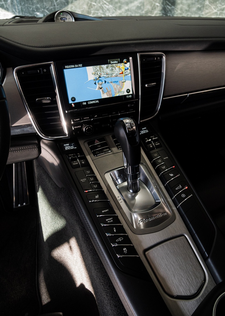 Porsche Panamera Diesel 2011