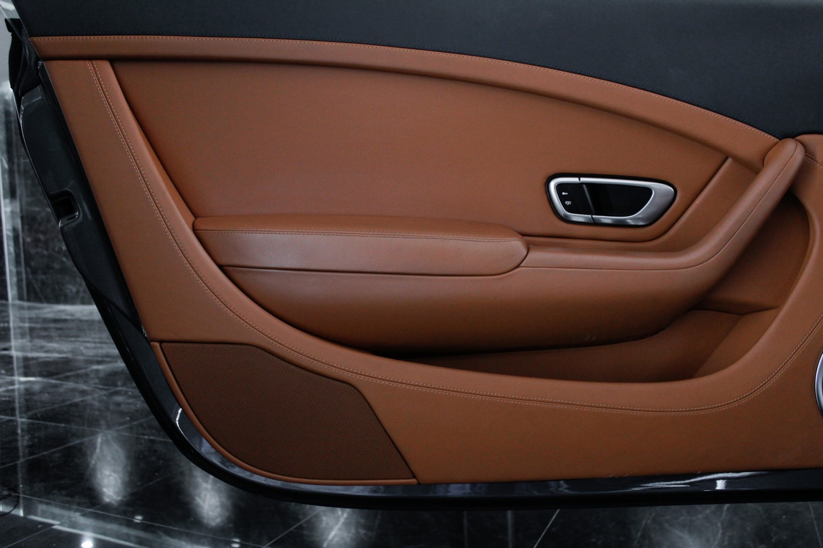 Bentley Continental GT W12 2011