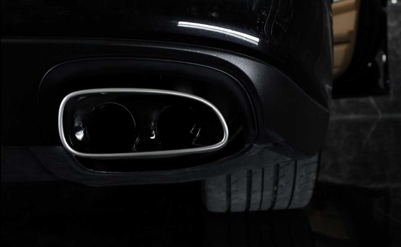 Porsche Panamera Diesel 2012