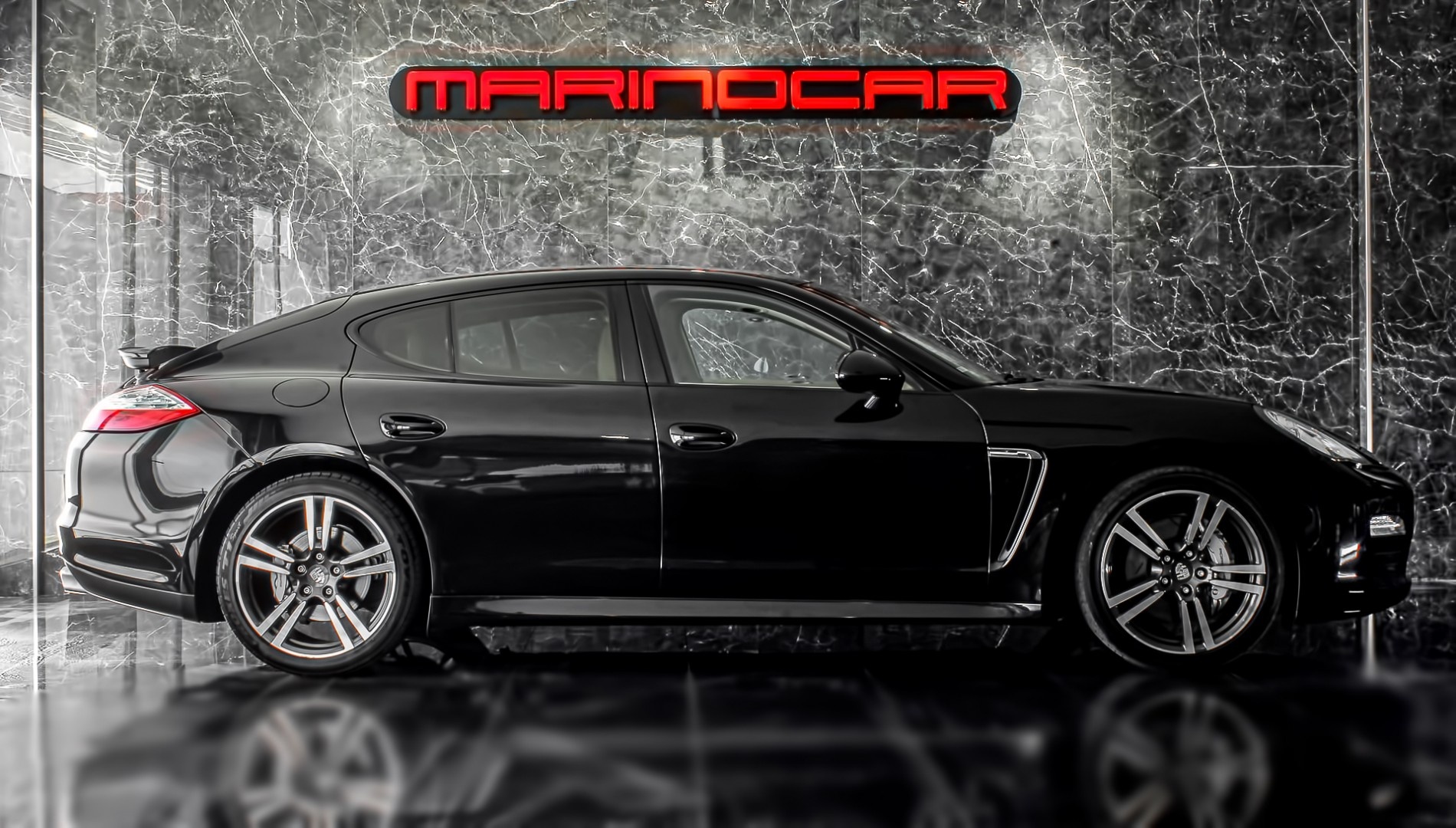 Porsche Panamera Diesel 2012