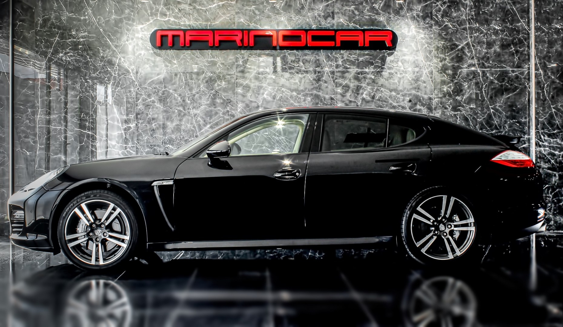 Porsche Panamera Diesel 2012