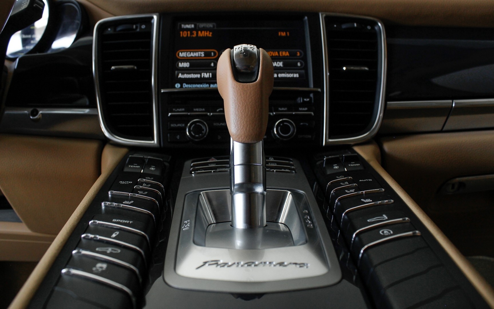 Porsche Panamera Diesel 2012