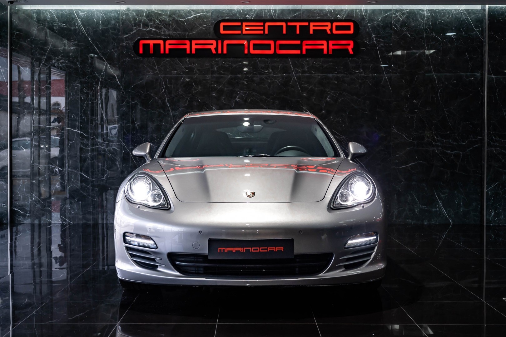 Porsche Panamera 4 S 2010