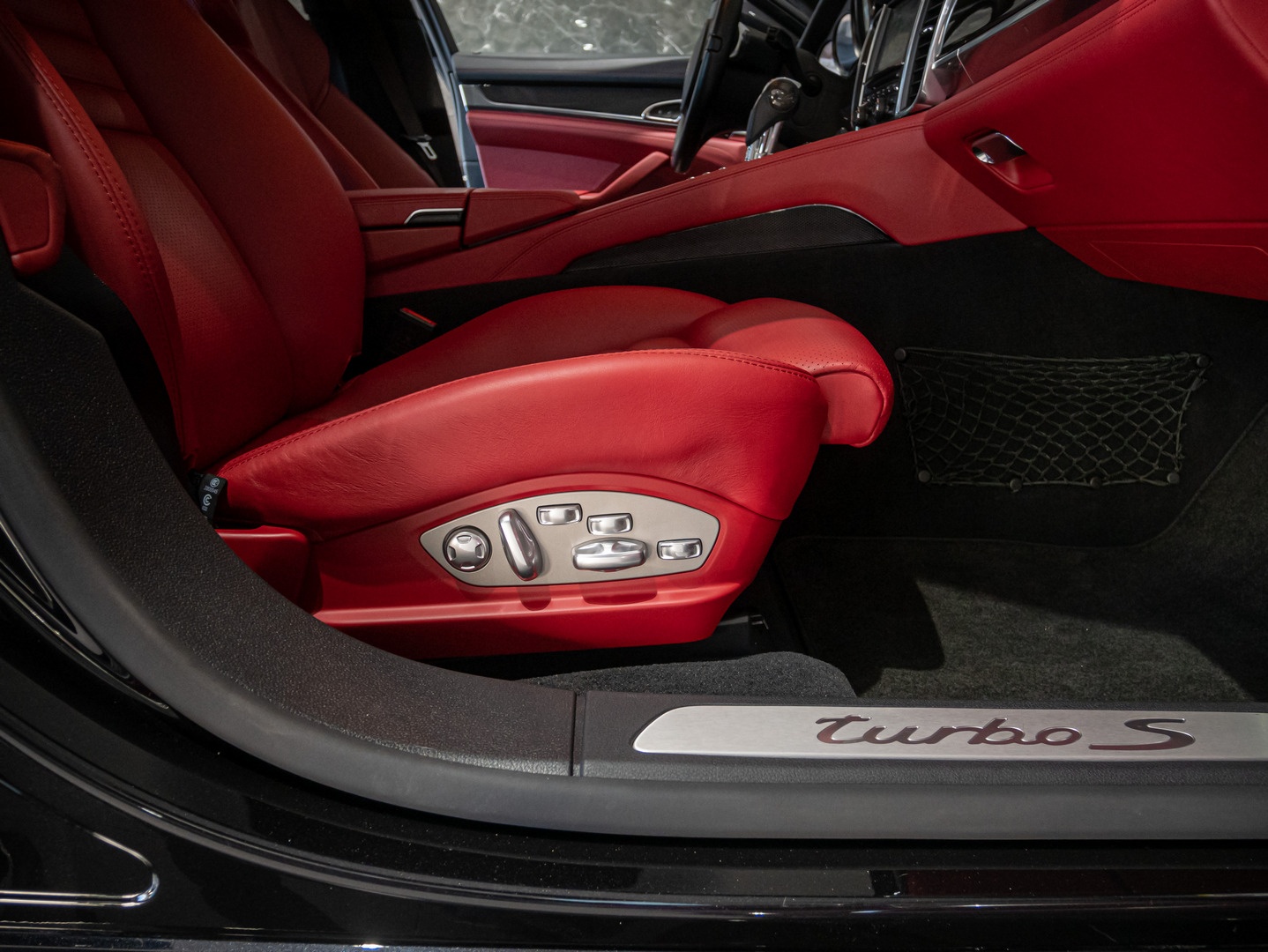 Porsche Panamera Turbo S 2014