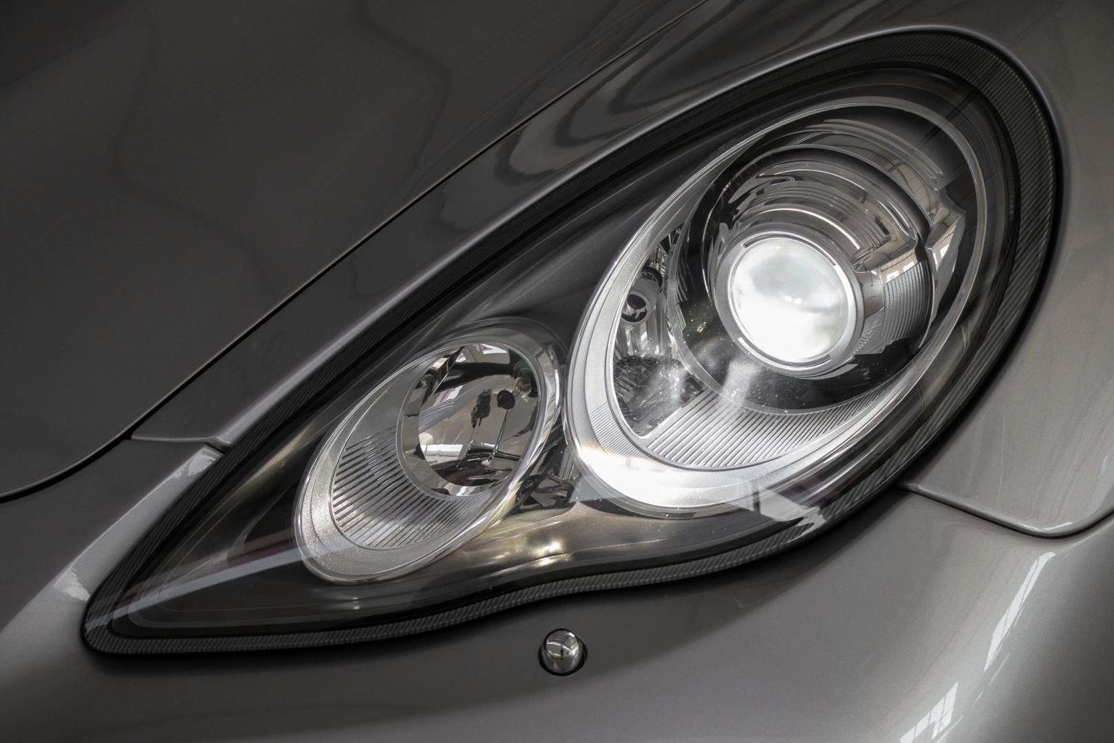 Porsche Panamera 4 S 2010