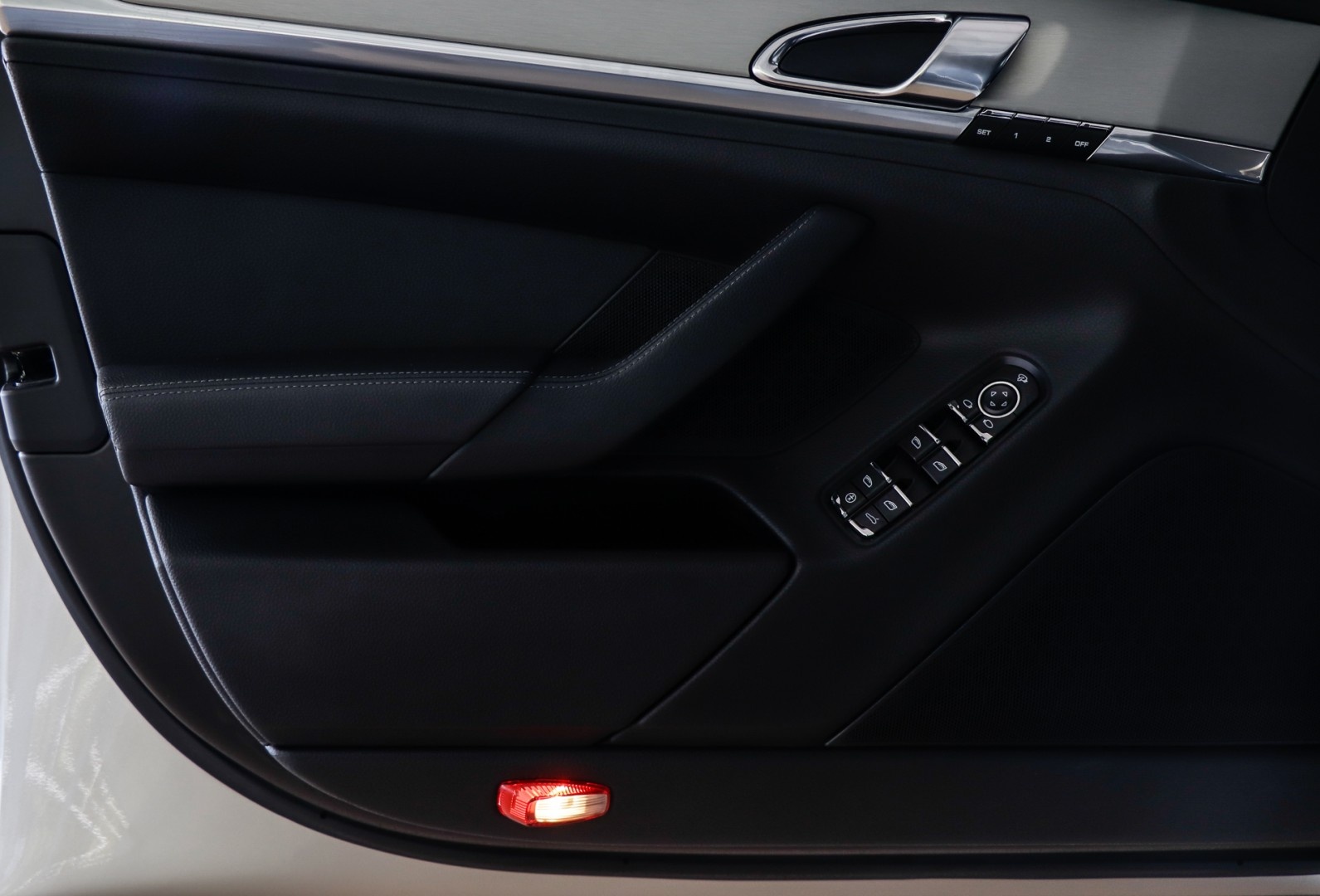 Porsche Panamera 4 S 2010