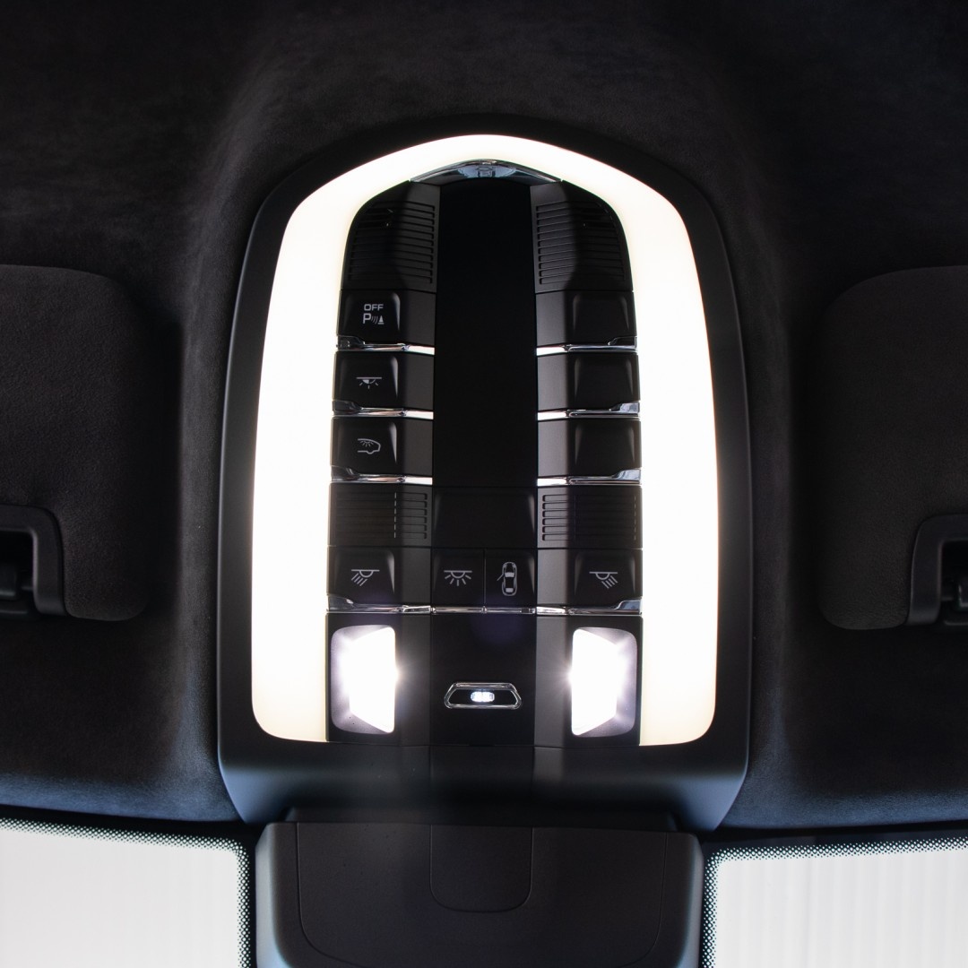 Porsche Panamera 4 S 2010