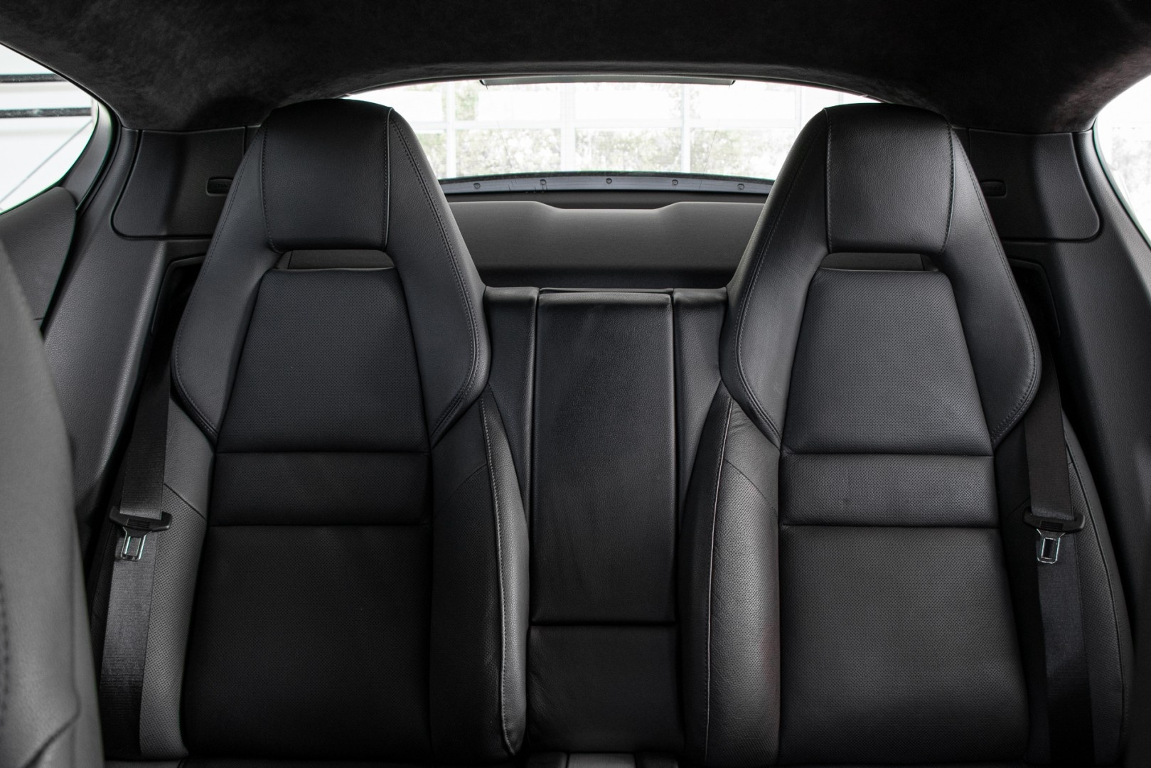 Porsche Panamera 4 S 2010