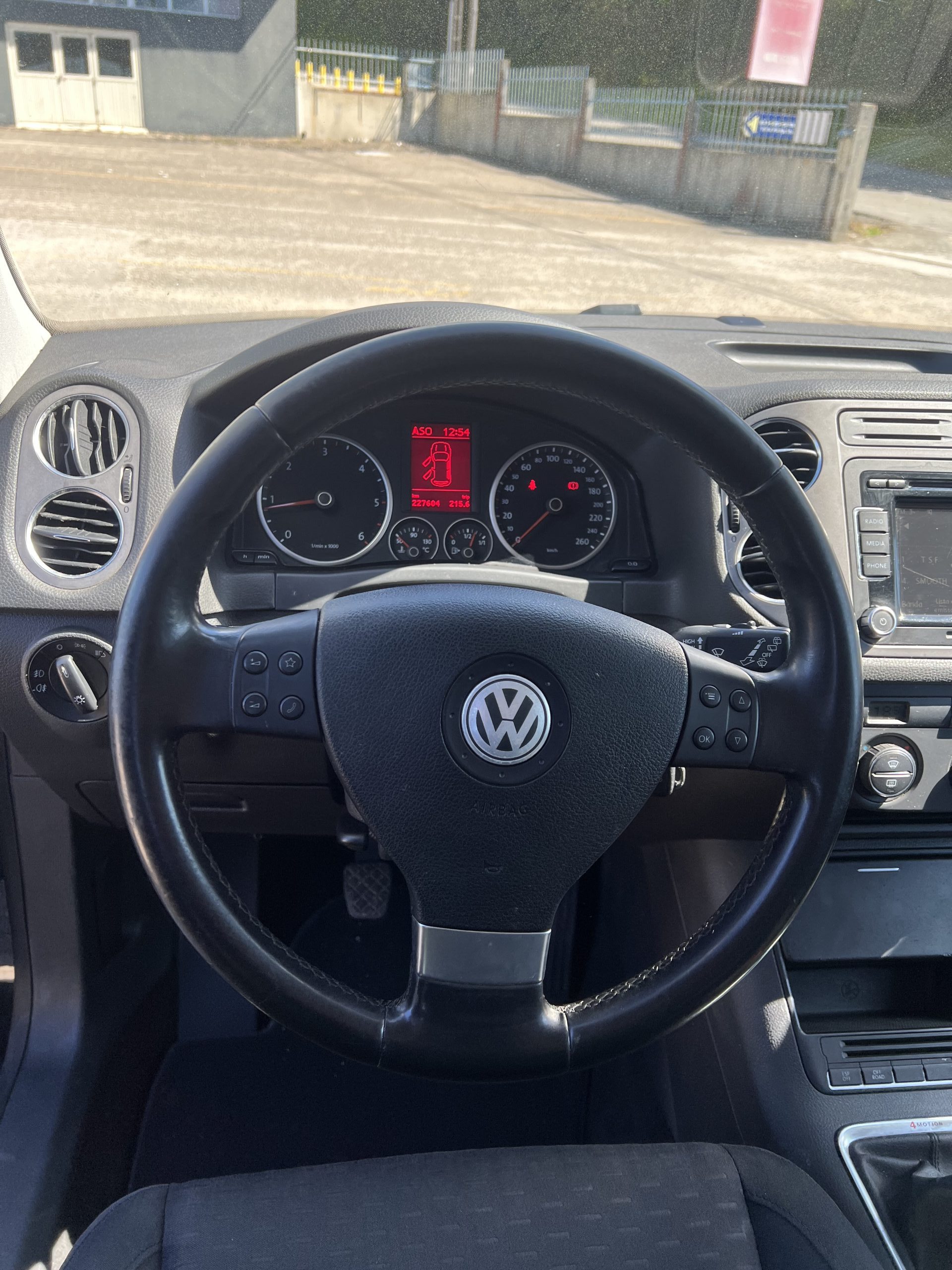 Volkswagen Tiguan 2.0 TDI Sport 4Motion