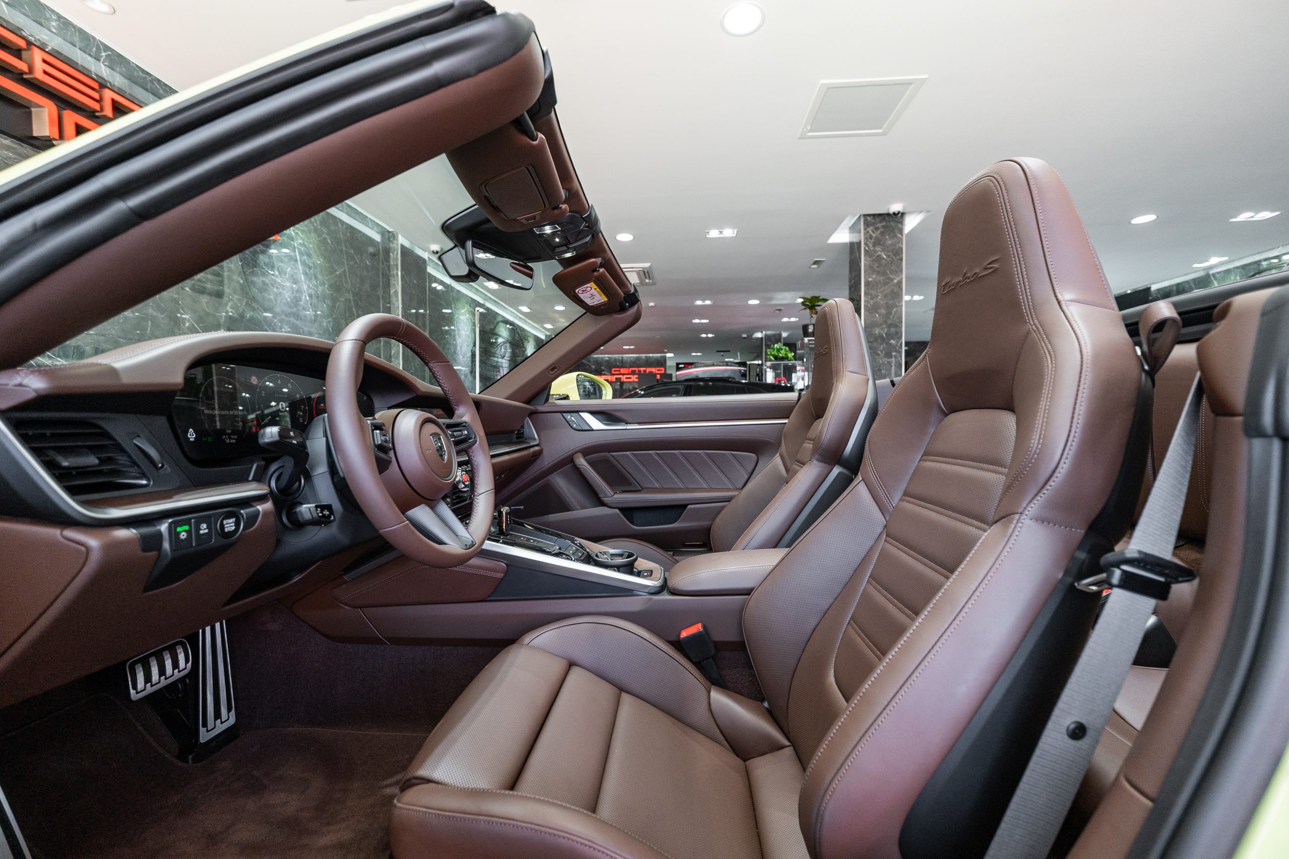 Porsche 911 (992.2) Turbo S Cabriolet