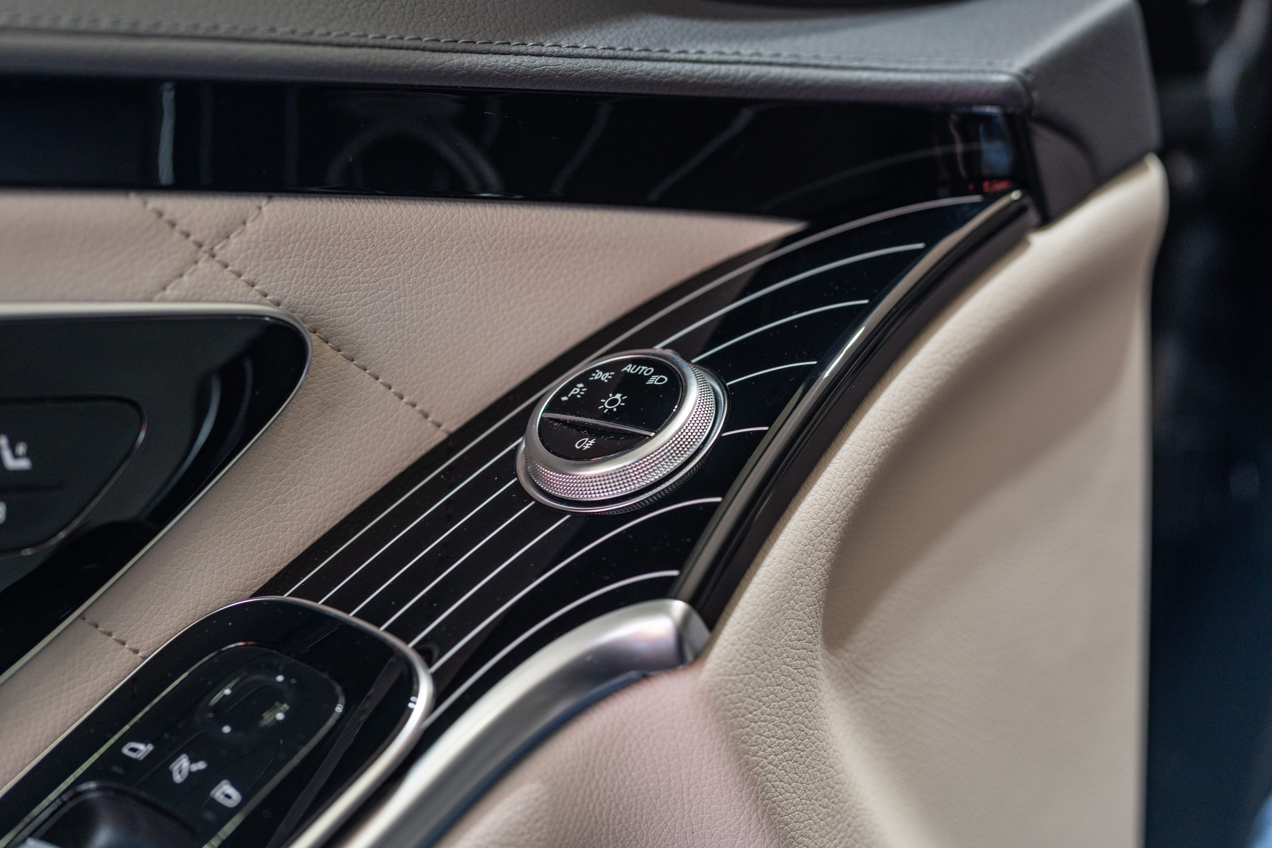 Mercedes-Benz S580e