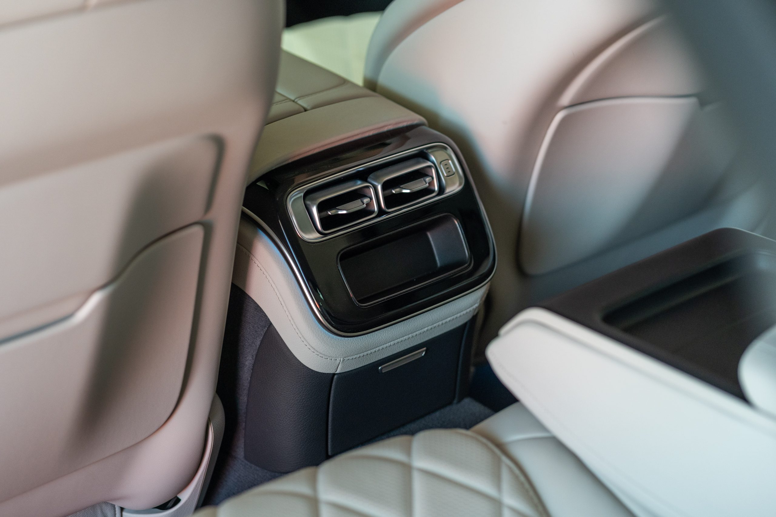 Mercedes-Benz S580e