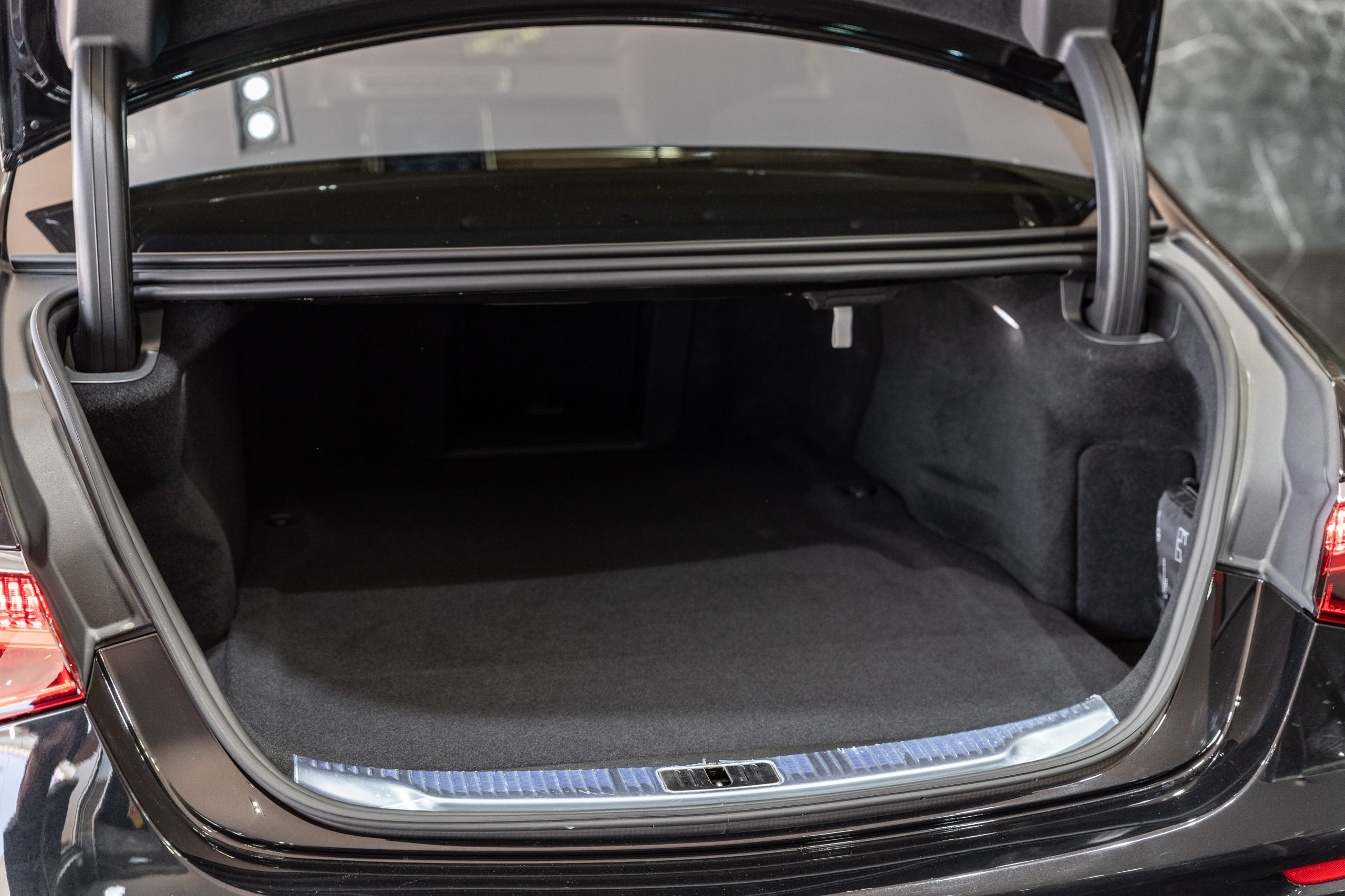 Mercedes-Benz S580e