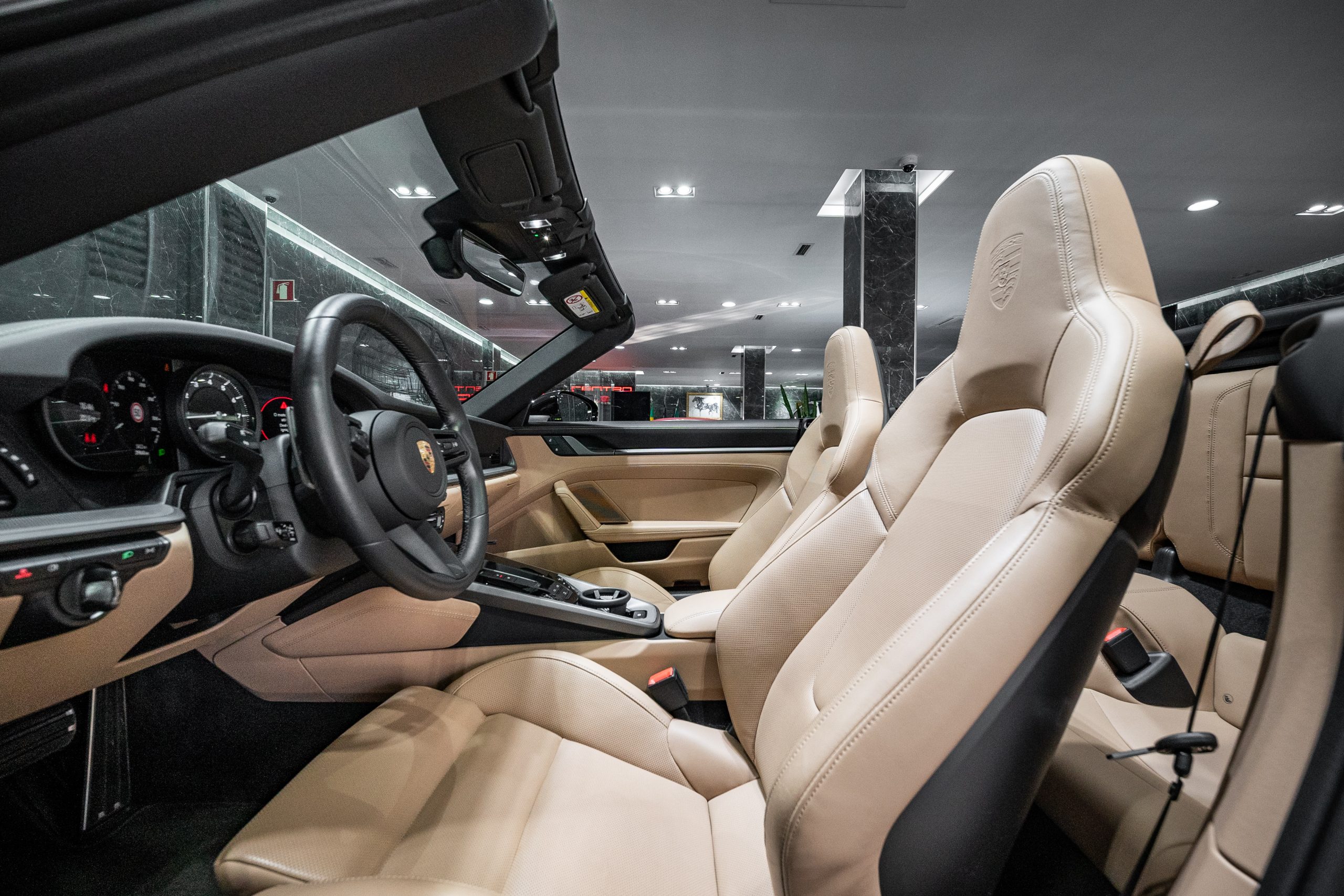 Porsche 911 (992) Carrera S Cabriolet PDK