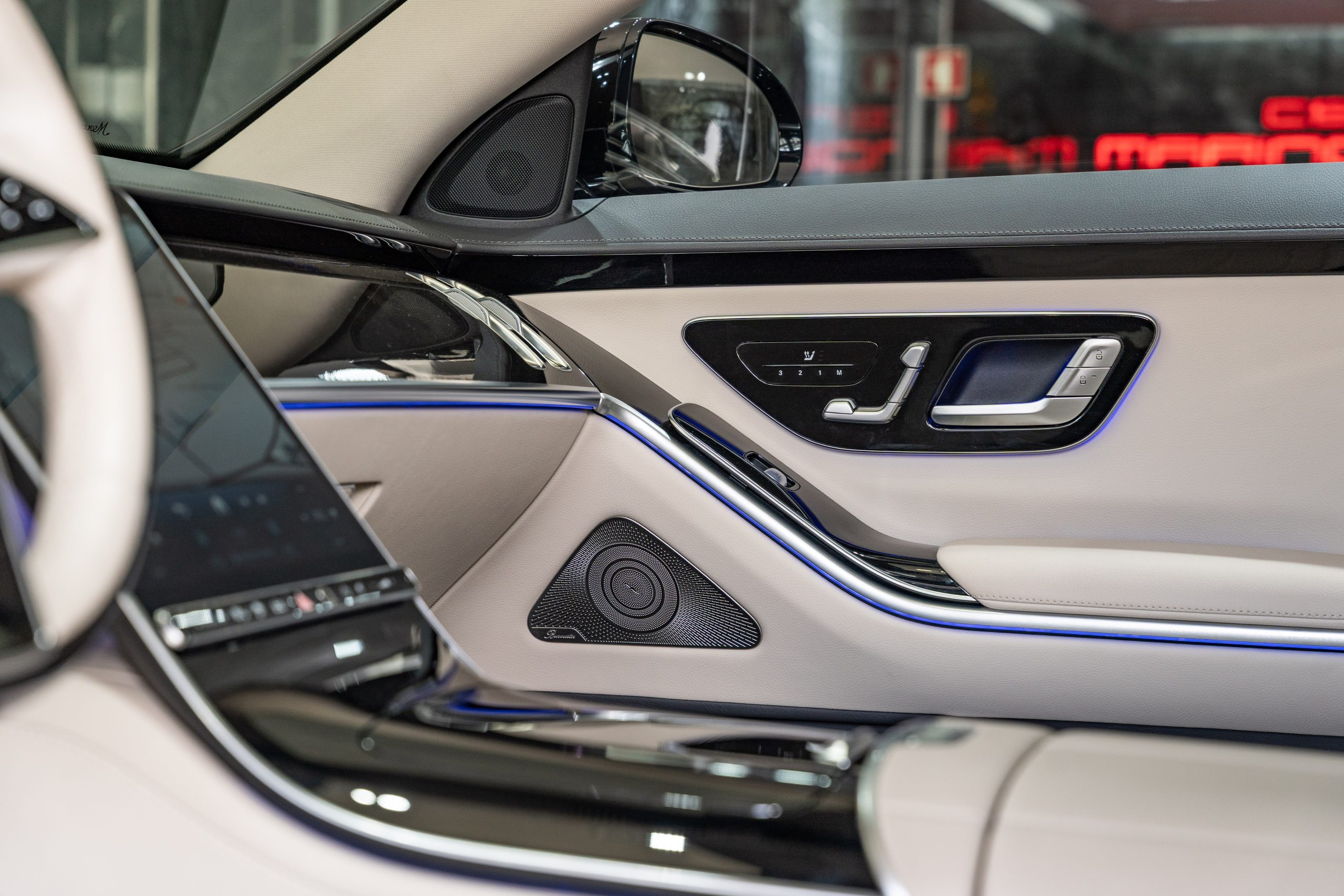 Mercedes-Benz S580e