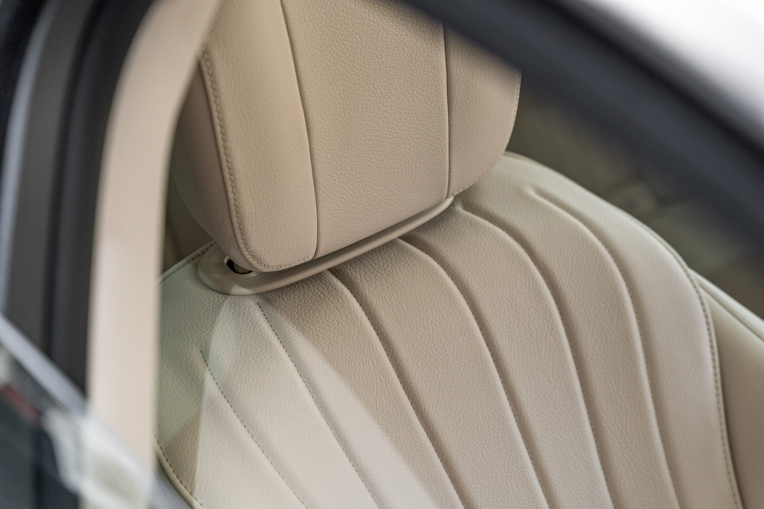 Mercedes-Benz S580e