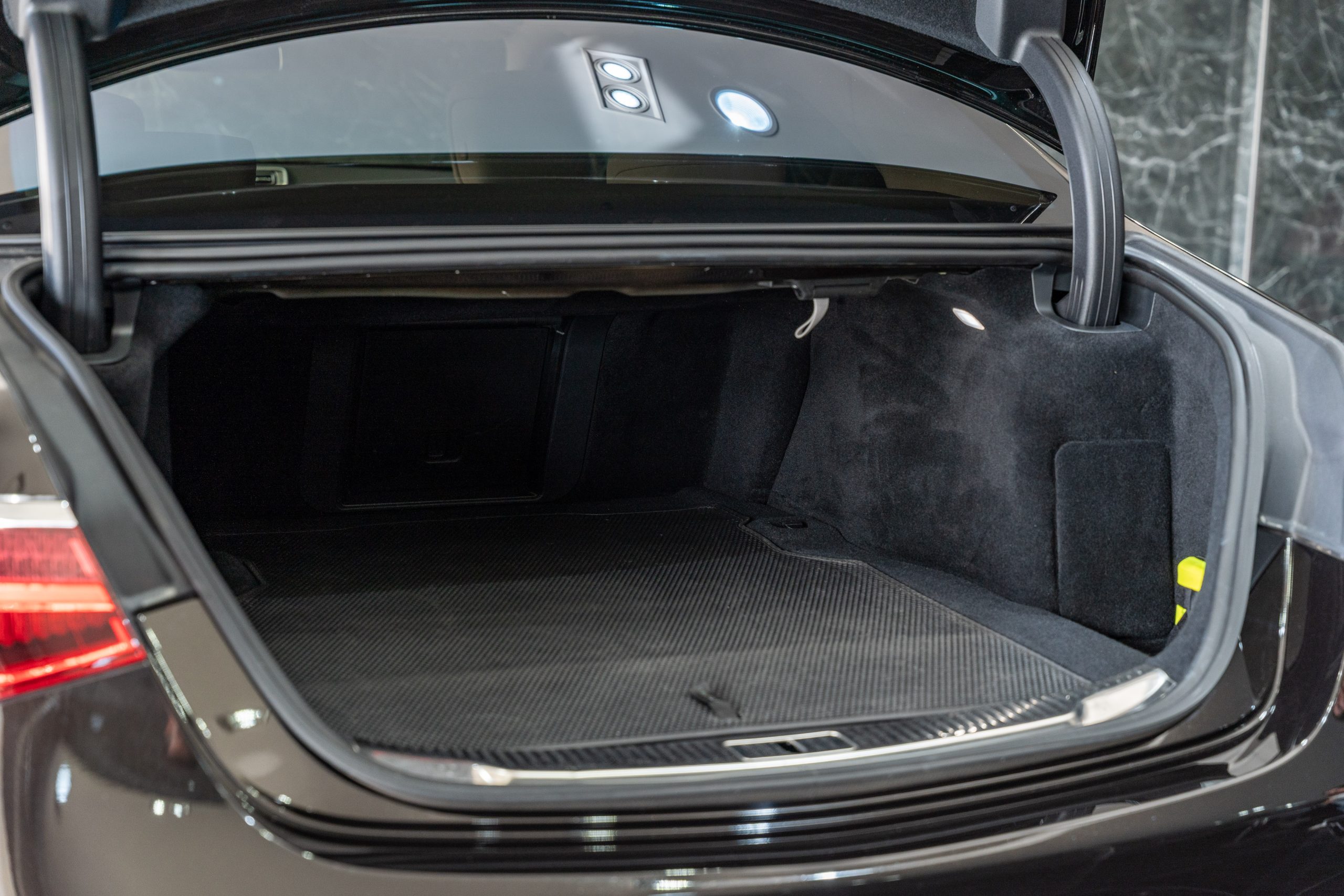 Mercedes-Benz S580e
